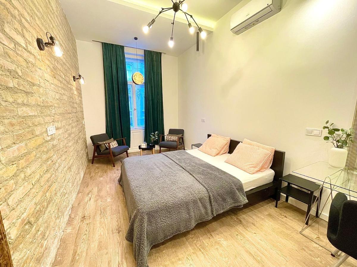 Dream Romance Residency - Finnish Sauna Budapeşte Dış mekan fotoğraf